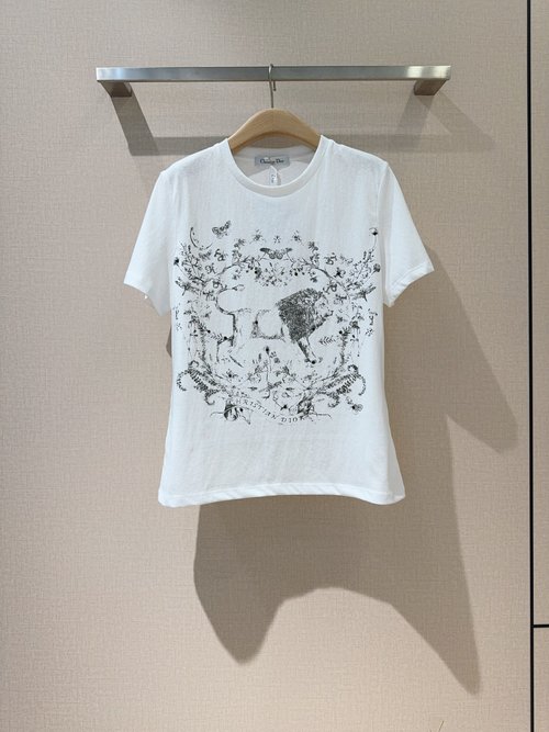 Dior Versatile T-Shirt with Animal Studded Print