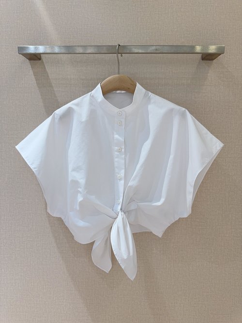 Dior Stereo Cut Bow-Knot Shirt for Easy Bottom Matching