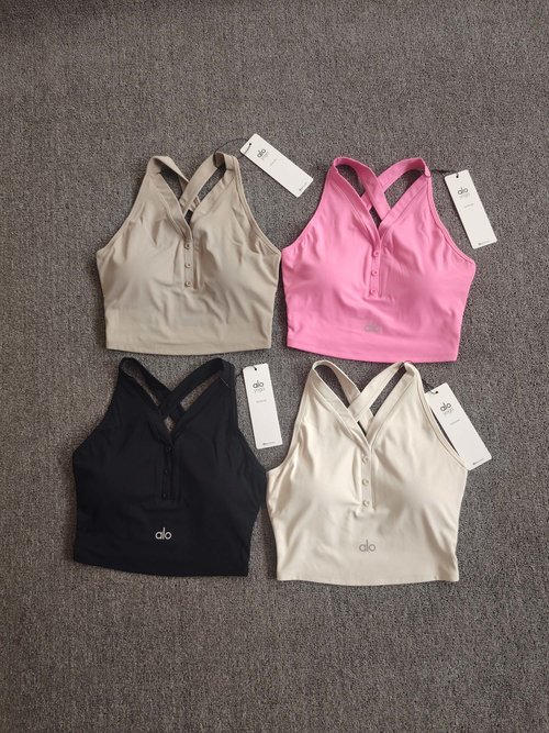 Alo Seamless Sports Bra with Removable Pads, Moisture-Wicking