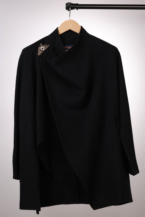 Louis Vuitton Black Shawl Jacket in Wool-Silk Blend