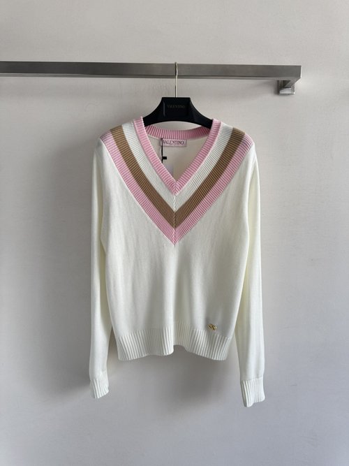 Valentino New Knit Pullover with Small Logo and Collar Decoration for Various Occasions