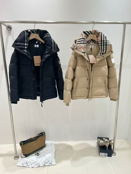 Burberry Two-Way Down Jacket with Elegant Design
