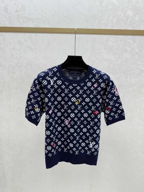 Louis Vuitton Spring Knitted Short Sleeve with Color-Blocked Floral Letters in Pink, Blue and Sapphire