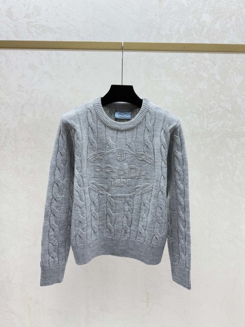 Prada Early Fall New: Solid Color Letter Jacquard Round-Neck Long-Sleeved Top