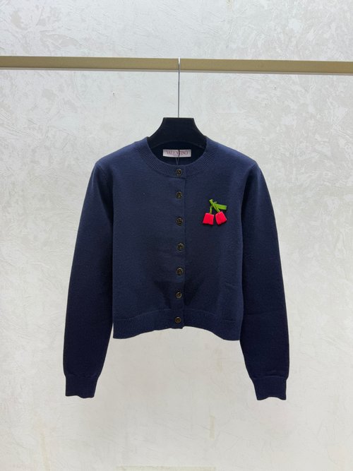 Louis Vuitton Solid Color Round Neck Long Sleeve Knitted Cardigan