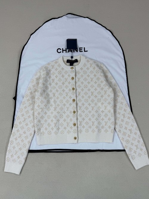 Louis Vuitton In - depth Design of Open - Front Cardigan