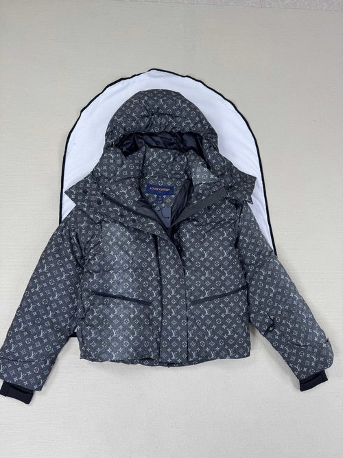 Louis Vuitton Stylish Outerwear with Meticulous Craftsmanship