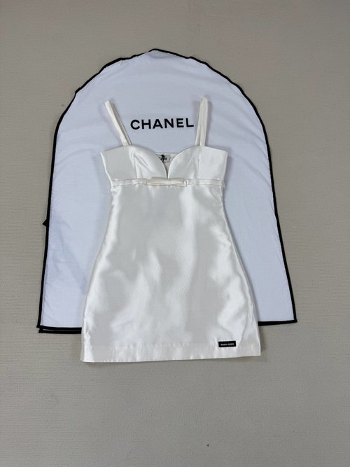 Miu Miu Charming Detail Photos of Suspender Dresses