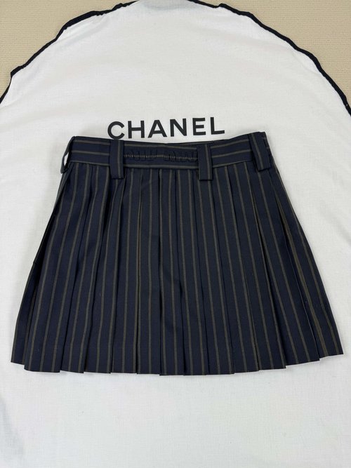 Miu Miu Clear Photos of Pretty Half Skirts