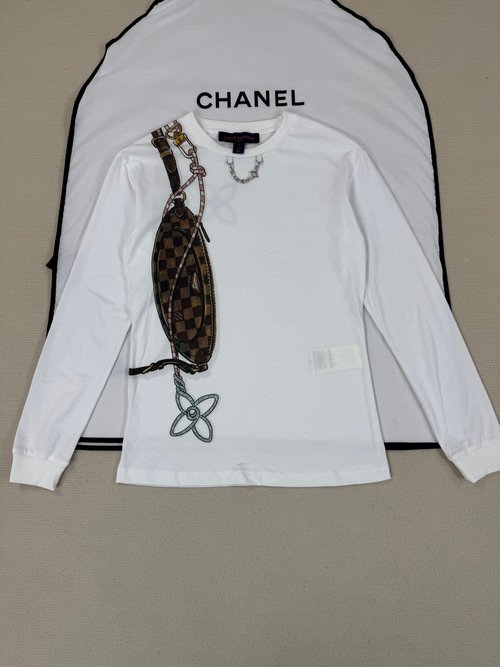 Louis Vuitton Long-sleeved Top with Exquisite Design
