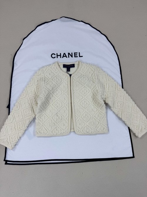 Louis Vuitton Clear Photos of Attractive Cardigans