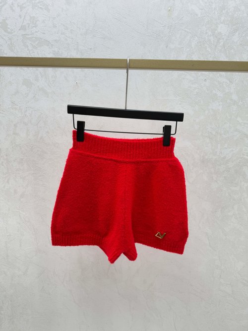 Louis Vuitton Solid Color Simple Knitted Shorts in Khaki etc.