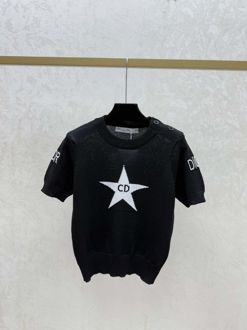 Dior Stylish Contrast Color Star Letter Round Neck Knit Short Sleeve in White & Black