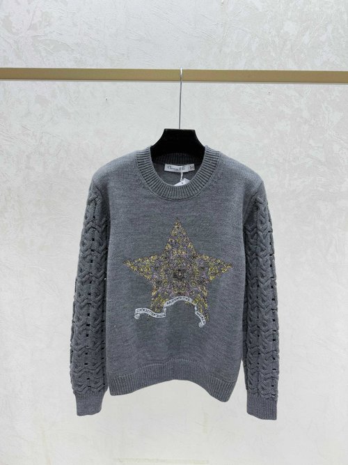 Dior Contrasting Star Embroidered Round Collar Gray and Red Knit Long-Sleeve