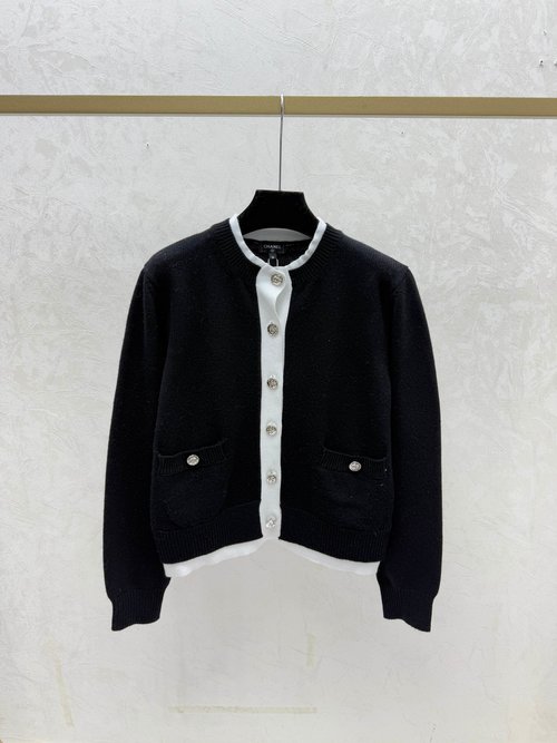 Chanel Contrast Color Round Neck Knit Long Sleeve Cardigan in White, Gray & Black