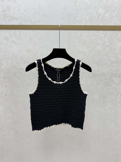 Chanel White & Black Color-blocked Simple Round-neck Knit Vest