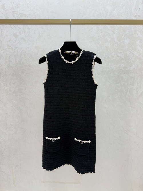 Chanel Graceful Contrast Lace Round Neck Knit Vest Dress