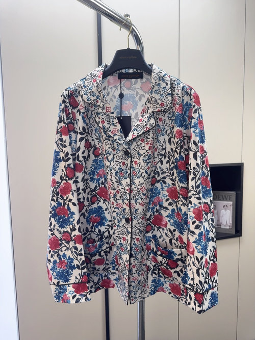 Louis Vuitton Printed Collared Garment with Natural Patterns