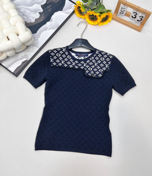 Louis Vuitton Customized Knit Short Sleeve with Four-Leaf Clover Emblem