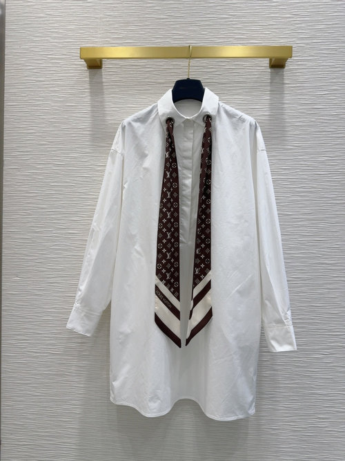 Louis Vuitton Classic and Stylish Shirt, High-End Tailoring, Easy to Wear
