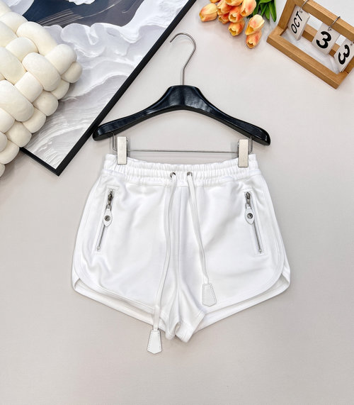 Louis Vuitton Customized Cotton Hooded Jacket and Shorts Set with Stylish Details