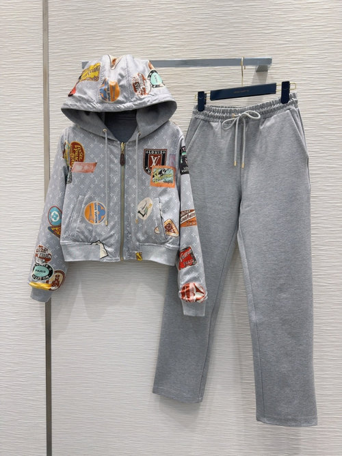 Louis Vuitton Vintage Double-Sided Printable Suit Set, Elegant and Slimming