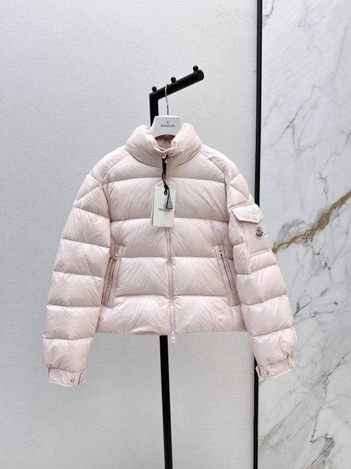 Moncler New Short Collar Down Jacket Filled with 90% White Goose Down