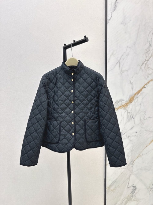 Moncler Classic Diamond-Quilted Slim-Fit Collared Down Jacket with Premium White Goose Down