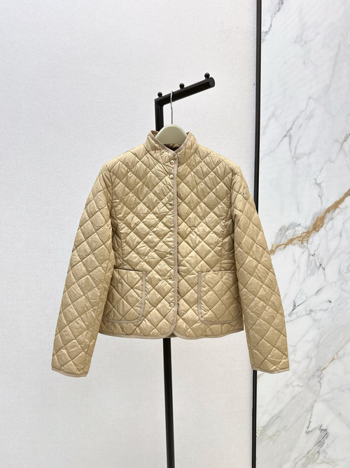 Moncler Classic Diamond-Quilted Slim-Fit Collared Down Jacket with Premium White Goose Down