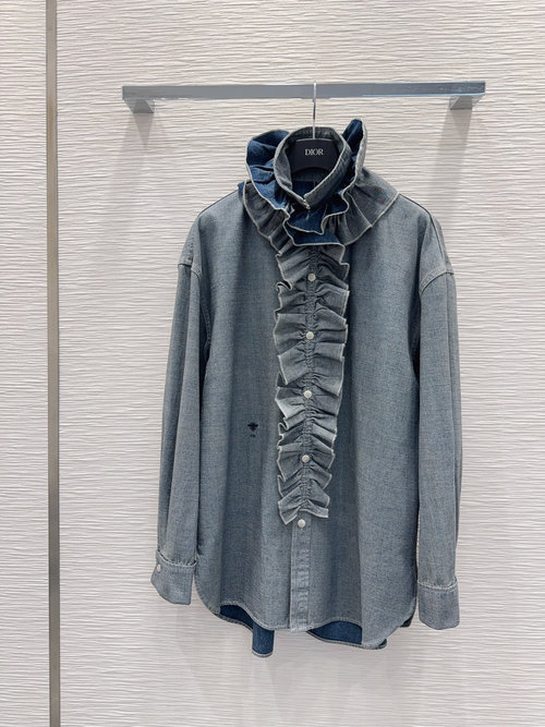 Chanel Vintage-Looking Distressed Denim with Comfortable Feel, A Must-Have