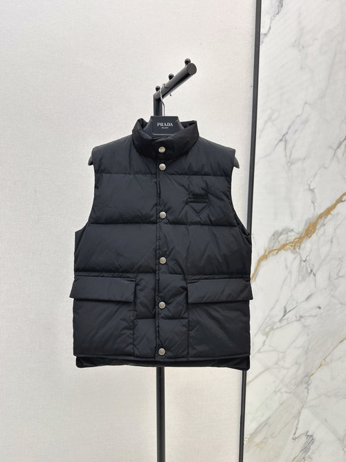 Prada Triangle Logo Puffer Vest with Accessories and High-Quality Down