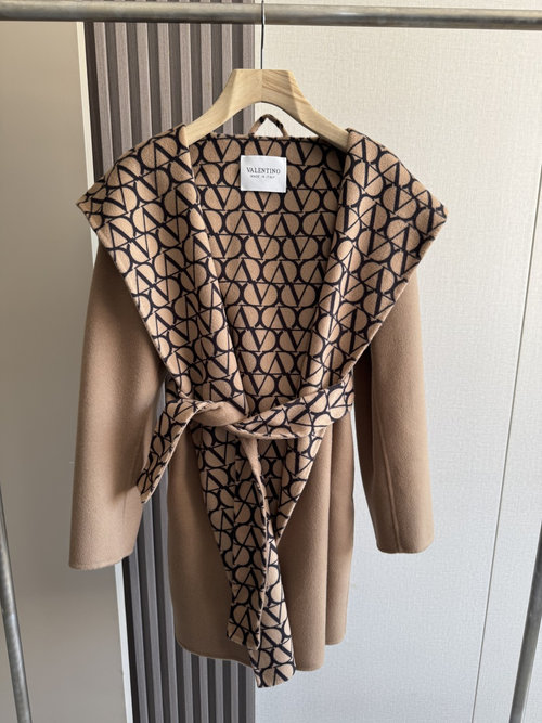 Valentino High - quality Valentino Long Coat with Dust Cover