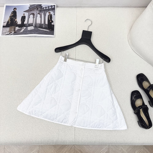 Dior Wicker Quilted A-line Short Skirt for Slimming