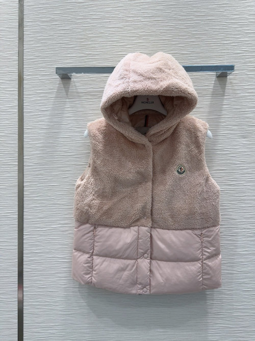 Moncler Stylish and Warm Down Vest with Lamb Wool and 90% Goose Down