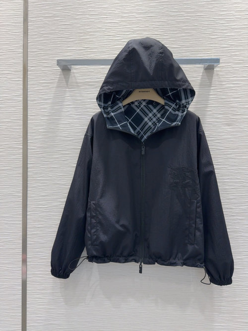 Burberry Classic Checked Coat with Windbreaker and Rider Suit Design, Reversible