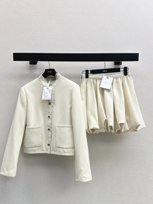 Dior Refined Lace Trimmed Collar Short Blazer for an Elegant Look