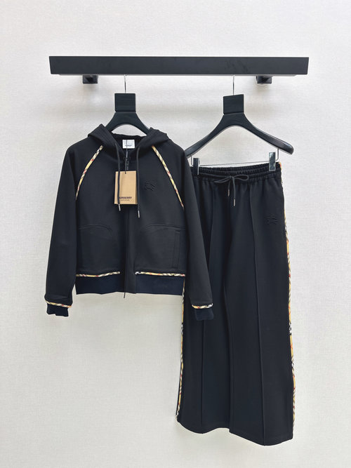 Burberry Casual Set: Hooded Jacket and Elastic-Waist Trousers