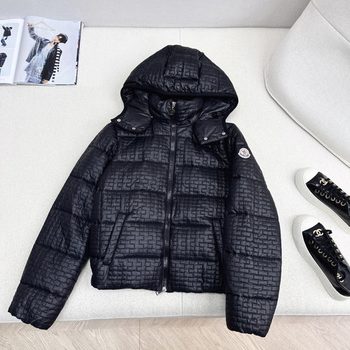 Moncler Gisors Hooded Short Waffle Down Jacket, Functional and Stylish