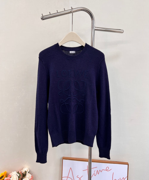 Loewe Custom Fabric Logo Embroidery Knit Top, Fashionable and Comfortable