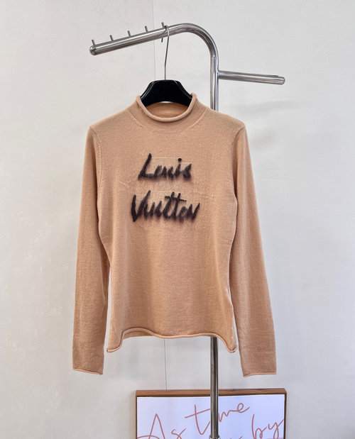 Louis Vuitton Custom Cashmere Wool Knit Long-Sleeve with Hooked Flowers for Sophisticated Style