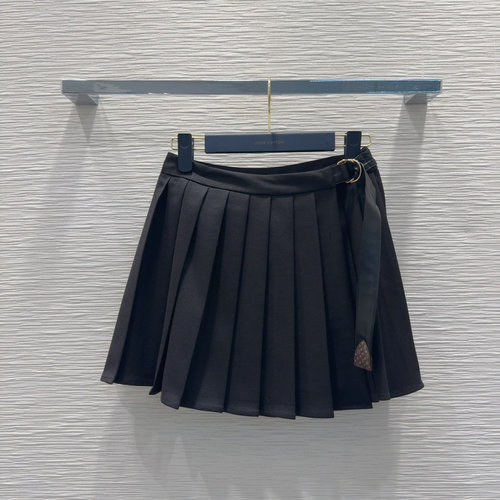 Louis Vuitton Elegant and Charming Pleated Skirt for Daily Wear