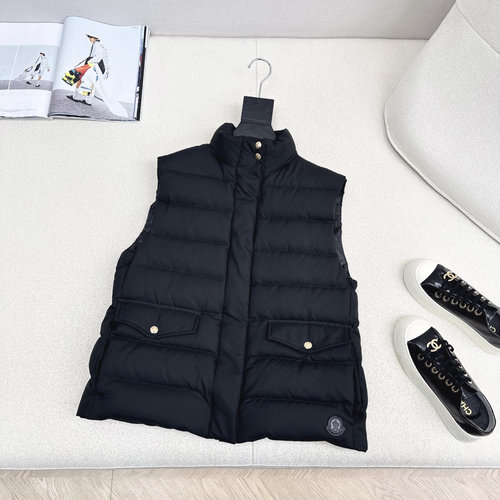 Moncler Short Collar Down Jacket Vest with a Sophisticated Design