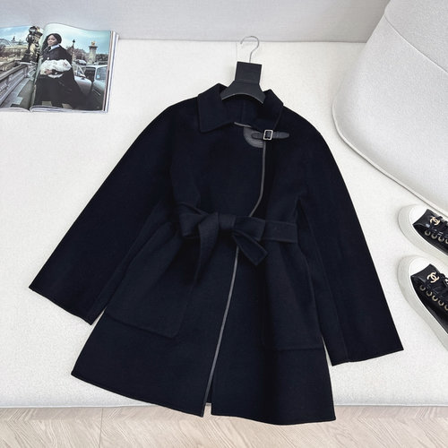 Hermes Handmade Double - Faced Woolen Overcoat with Lambskin Buttons