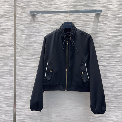 Louis Vuitton Fashionable Classic Coat with Good Fabric and Slimming Effect