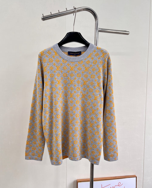 Louis Vuitton Eye-Catching Patterned Sweater with Comfortable Fit