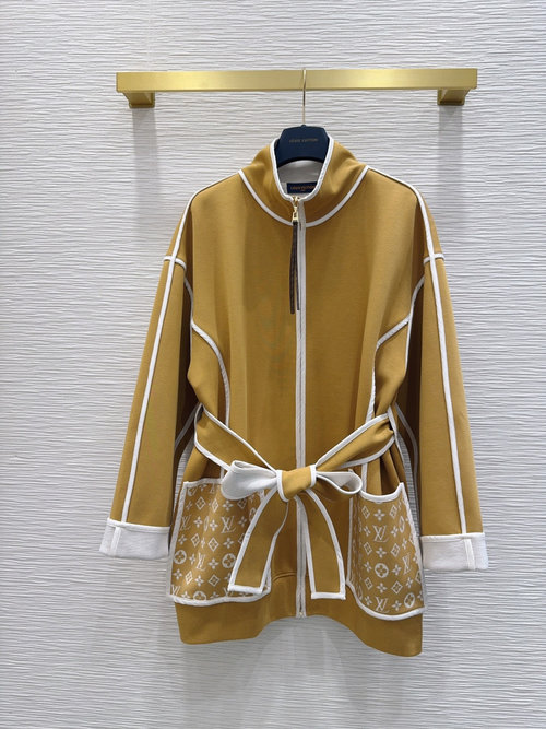 Louis Vuitton Classic and Stylish Coat with Premium Fabric and Attractive Color, Exuding Elegance