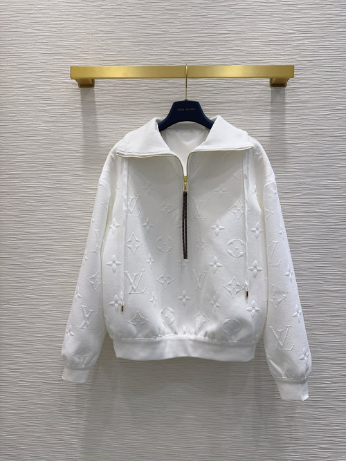 Louis Vuitton Stylish Suit with 3D Logo, Appropriate for All Occasions