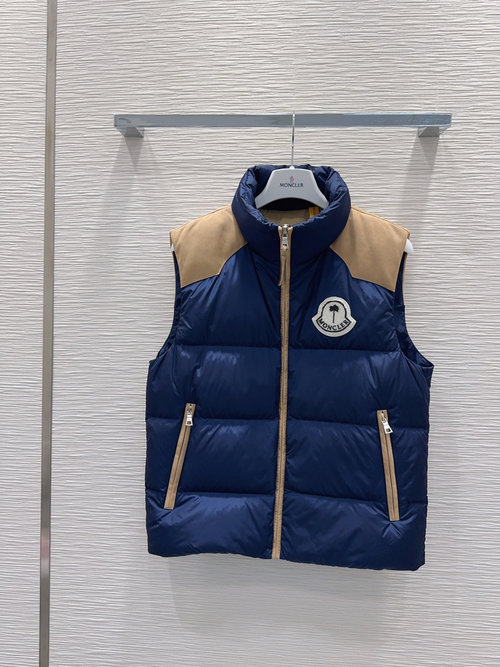 Moncler Unisex Down Vest with High - Quality 90% Down, Classic Style and 3D Tailoring