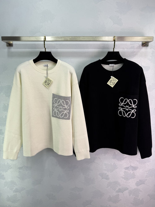 Versace Totem Oversize Knit Top, Sophisticated