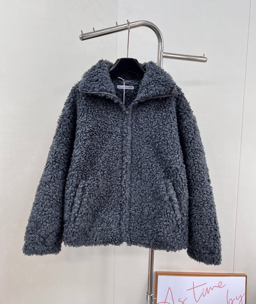 Dior Fuzzy Zip-up Coat, Oversize Design, Nordic Coolness